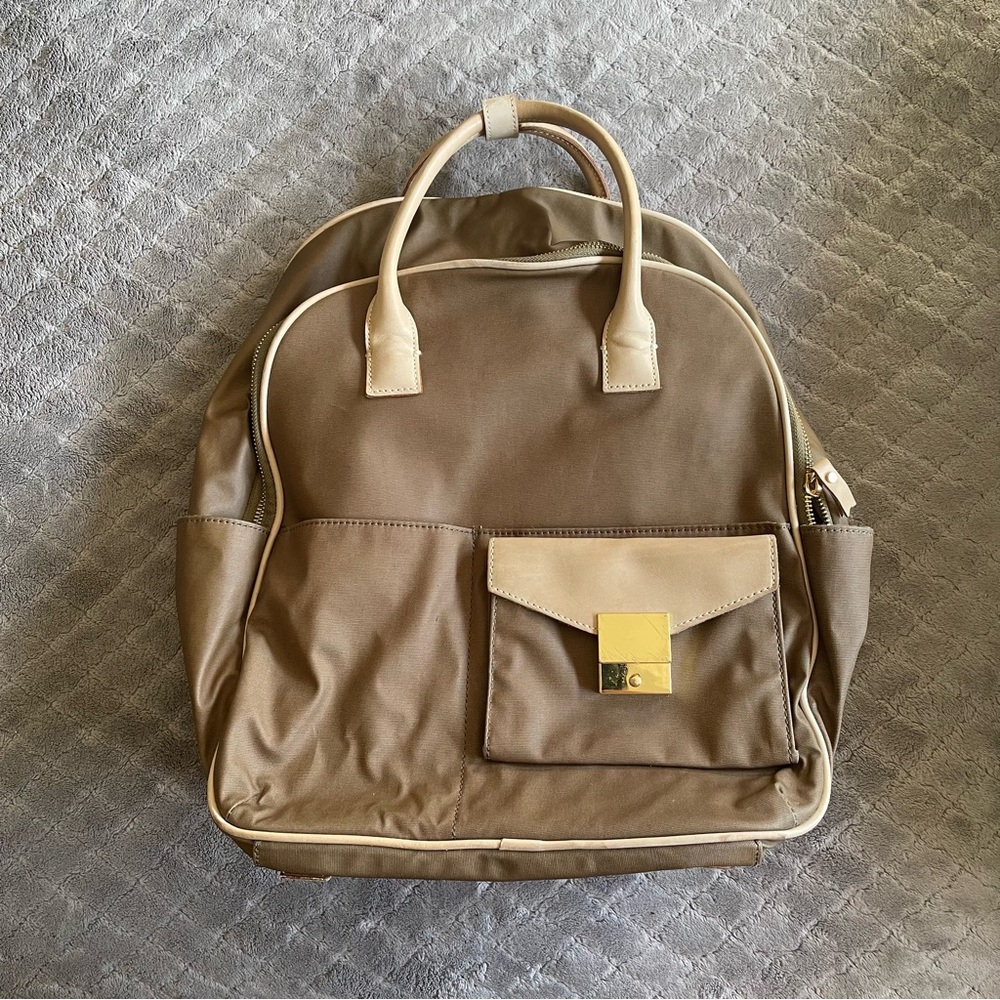 India Hicks Jet Pack backpack with laptop compartment